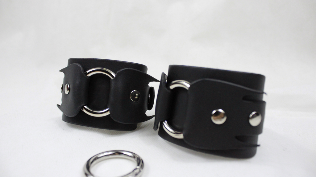 Bondage Cuffs Black Gothic Rings Submissive Restraints